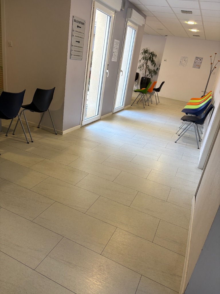 Cabinet médical propre